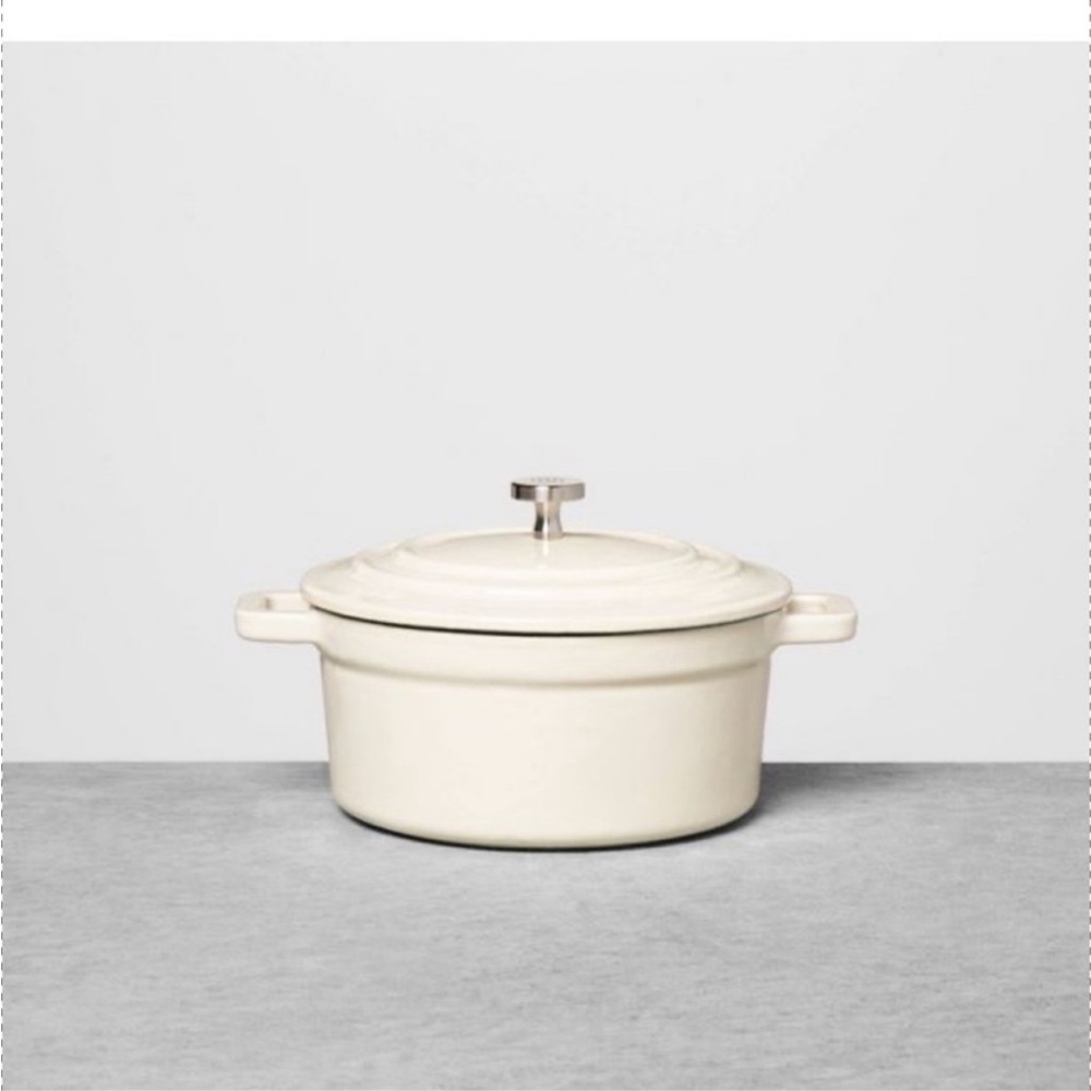 Hearth and Hand Magnolia .Sqt Enameled Cast Iron Mini Dutch Oven Cream